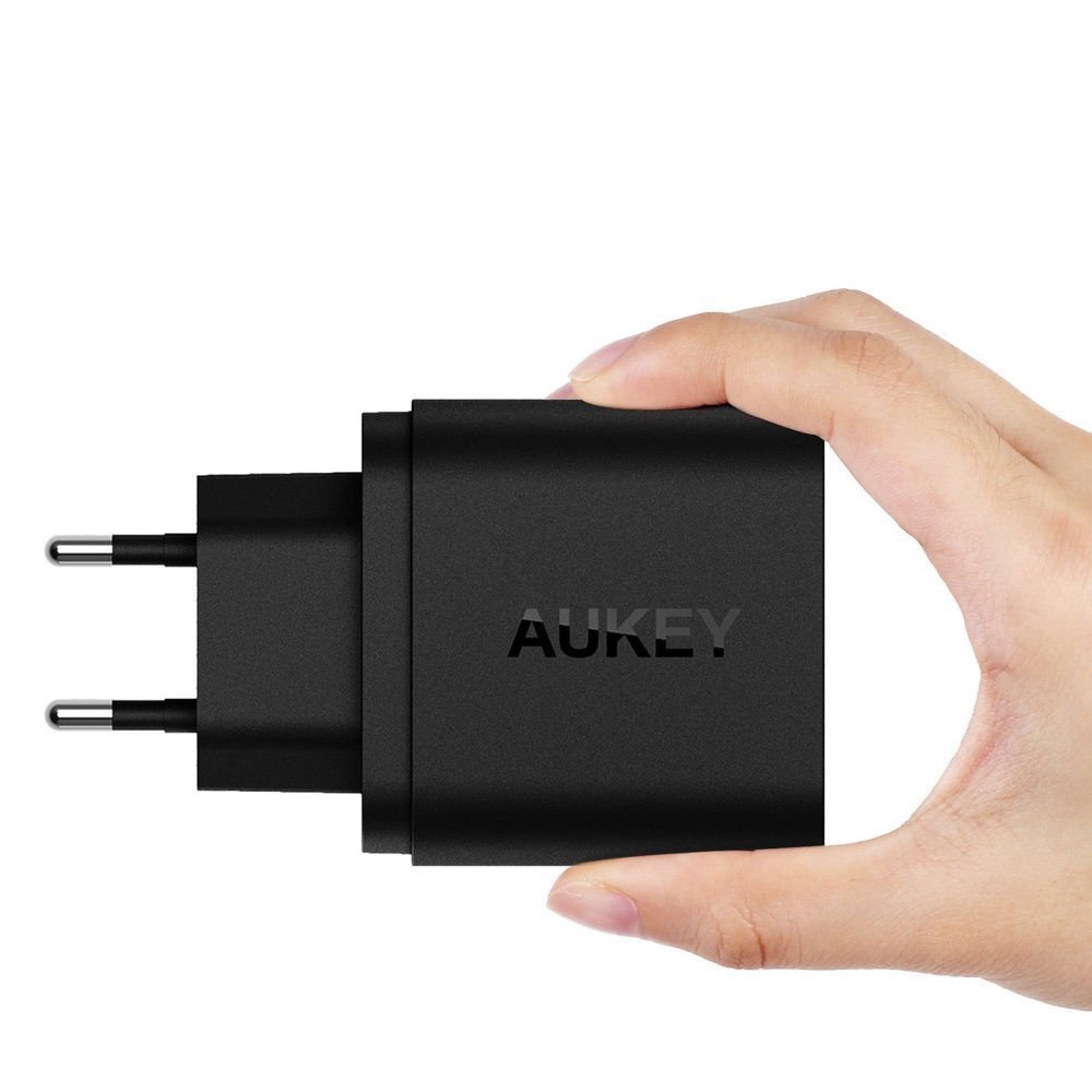 Nabíječka AUKEY Quick Charge 3.0 Dual Port Wall PAT13 CELTEC